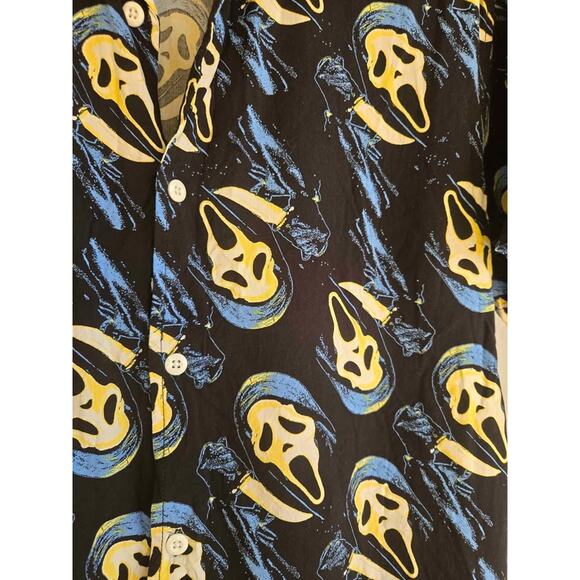 Men's Small Vintage-Style Ghostface Button-Up Horror Movie Shirt - Picture 3 of 4